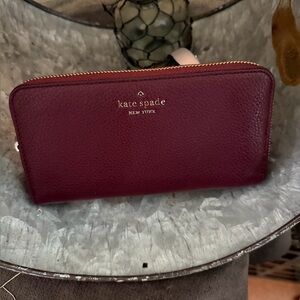 NWT KATE SPADE. Zippered Large Continental Wallet In Cherrywood Leather